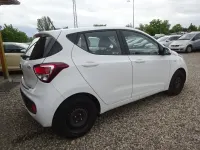 Gebraucht Hyundai i10 YES! 67 PS (49 kW) 2018 Weiß Kleinwagen