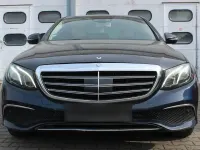 Gebraucht Mercedes E220 194 PS (142 kW) 2016 Blau Limousine