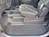 Gebraucht VW Multivan Style 204 PS (150 kW) 2024 Silber Van