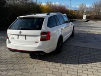 Gebraucht Skoda Octavia RS 220 PS (161 kW) 2012 Weiß Kombi