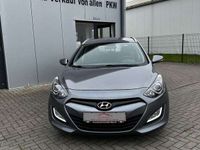 gebraucht Hyundai i30 cw Trend*2HAND*Checkheft*KLIMA*PDC*HU AU NEU