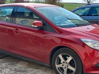 Gebraucht Ford Focus 75 PS (55 kW) 2013 Rot Limousine