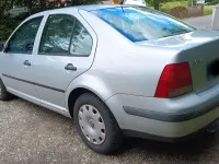 Gebraucht VW Bora Basis 105 PS (77 kW) 2002 Silber Limousine