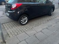 Gebraucht Ford Ka 70 PS (51 kW) 2014 Schwarz Kleinwagen
