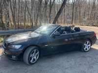Gebraucht BMW 320 Cabriolet 170 PS (125 kW) 2009 Schwarz Cabrio