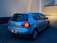 Gebraucht VW Golf V 102 PS (75 kW) 2005 Silber Kleinwagen