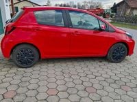 Gebraucht Toyota Yaris 99 PS (72 kW) 2016 Rot Kleinwagen