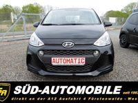 Gebraucht Hyundai i10 Select 67 PS (49 kW) 2019 Schwarz Kleinwagen