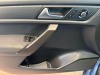 Gebraucht VW Caddy Trendline 102 PS (75 kW) 2017 Acapulcoblau metallic Van / Kleinbus