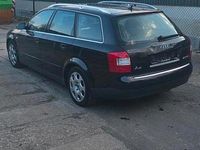 Gebraucht Audi A4 163 PS (119 kW) 2002 Schwarz Kombi