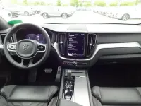 Gebraucht Volvo XC60 R-Design 235 PS (172 kW) 2022 Ice white, solid / solid SUV