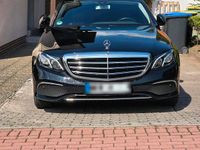 Gebraucht Mercedes E220 Exclusive 194 PS (142 kW) 2016 Schwarz Limousine