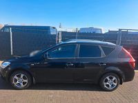 Gebraucht Kia Ceed 126 PS (92 kW) 2009 Schwarz Kleinwagen