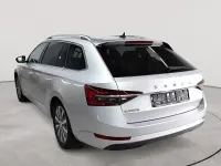 Gebraucht Skoda Superb Style 200 PS (147 kW) 2023 Brillantsilber metallic Kombi