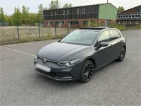 Gebraucht VW Golf VIII 131 PS (96 kW) 2022 Grau Limousine