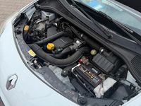 Gebraucht Renault Clio GrandTour 110 PS (80 kW) 2012 Weiß Kombi