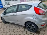 Gebraucht Ford Fiesta 90 PS (66 kW) 2016 Silber Kleinwagen