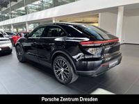 Neu Porsche Macan 264 kW (360 PS) 2026 Tiefschwarzmetallic SUV