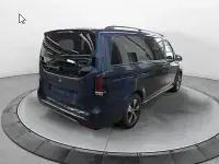 Gebraucht Mercedes V250 Avantgarde 190 PS (139 kW) 2025 Blau Van / Kleinbus