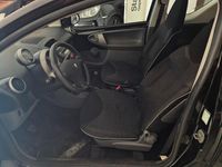 Gebraucht Peugeot 107 Filou 68 PS (50 kW) 2010 Schwarz Kleinwagen