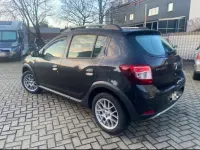 Gebraucht Dacia Sandero Stepway 90 PS (66 kW) 2014 Schwarz Kleinwagen