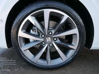 Neu Seat Leon FR 150 PS (110 kW) 2025 Nevadaweiß metallic Kombi