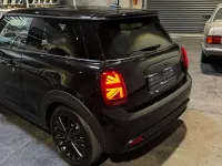 Gebraucht Mini Cooper SE 135 kW (184 PS) 2022 Midnight black metallic Kleinwagen