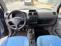 Second-hand Opel Agila 60 CP (44 kW) 2001 Albastru Monovolum