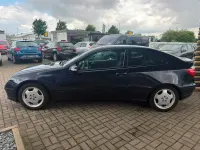 Gebraucht Mercedes C180 143 PS (105 kW) 2002 Blau Coupé