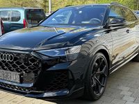 Neu Audi RS Q8 Performance 640 PS (470 kW) 2025 Mythosschwarz metallic SUV