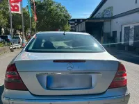 Gebraucht Mercedes E200 163 PS (119 kW) 2003 Silber Limousine