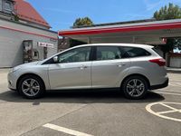 Usata Ford Focus 116 CV (85 kW) 2014 Argento Station wagon