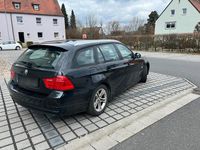 Gebraucht BMW 316 116 PS (85 kW) 2010 Schwarz Kombi