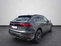 Gebraucht Audi Q8 S-Line 286 PS (210 kW) 2024 Daytonagrau perleffekt SUV