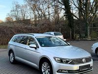 Gebraucht VW Passat 150 PS (110 kW) 2018 Grau Kombi