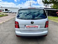 Gebraucht VW Touran Trendline 102 PS (75 kW) 2007 Silber Van / Kleinbus