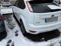 Gebraucht Ford Focus Titanium 105 PS (77 kW) 2011 Silber Kombi