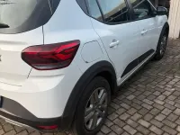 Gebraucht Dacia Sandero Stepway 106 PS (77 kW) 2022 Weiß Kleinwagen