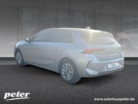 Używany Opel Astra Edition 131 KM (96 kW) 2025 Srebrny Sedan/Limuzyna