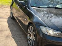 Gebraucht BMW 320 177 PS (130 kW) 2008 Schwarz Kombi