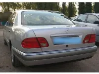 Gebraucht Mercedes E200 Elegance 136 PS (100 kW) 1997 Silber Limousine
