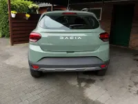 Gebraucht Dacia Sandero Stepway 90 PS (66 kW) 2024 Grün Kleinwagen