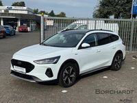 Używany Ford Focus Active X 155 KM (114 kW) 2023 Biały Sedan/Limuzyna