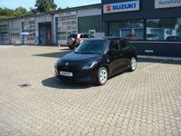 Neu Suzuki Swift Club 83 PS (61 kW) 2025 Schwarz Limousine