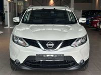 Gebraucht Nissan Qashqai 360º 163 PS (119 kW) 2015 Brilliant white (m) SUV