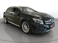 Gebraucht Mercedes GLA250 AMG line 211 PS (155 kW) 2019 Kosmosschwarz metallic SUV