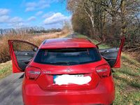 Gebraucht Mercedes A180 122 PS (89 kW) 2013 Rot Limousine