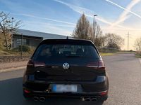 Second-hand VW Golf 413 CP (303 kW) 2015 Negru Coupe