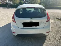 Używany Ford Fiesta 60 KM (44 kW) 2011 Biały Hatchback