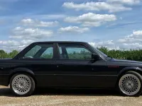 Gebraucht BMW 325 286 PS (210 kW) 1991 Schwarz Coupé
